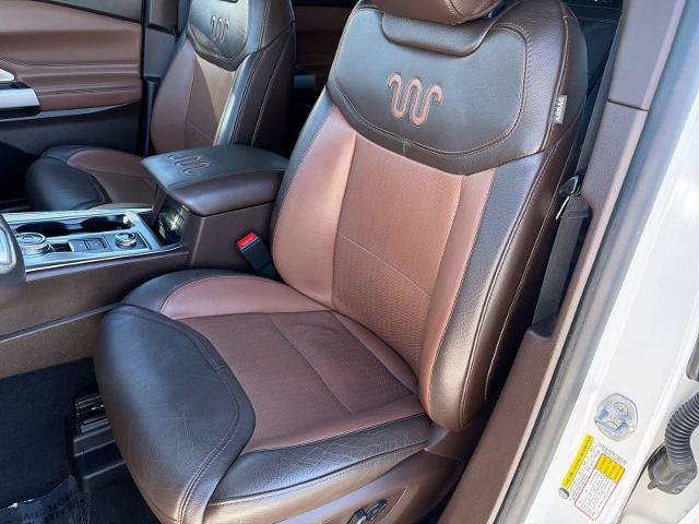 Certified 2022 Ford Explorer King Ranch w/ Premium Technology Package AWD/4WD image 17