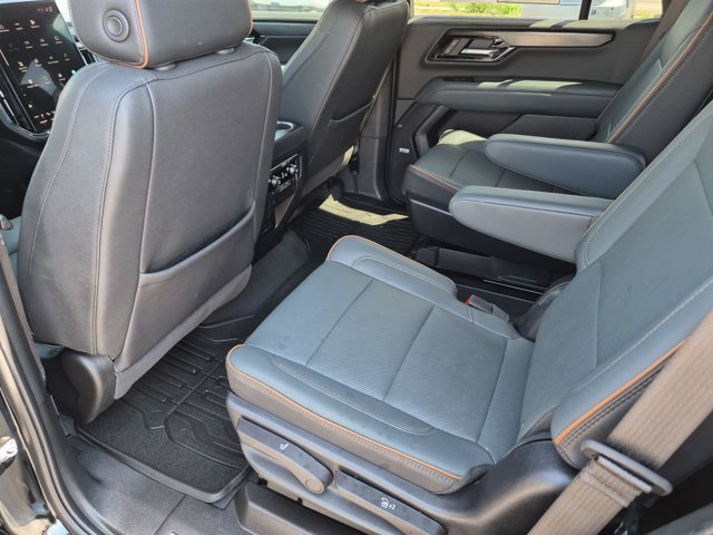 Used 2025 GMC Yukon AT4 w/ Premium Trailering Package AWD/4WD image 14