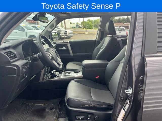 Used 2022 Toyota 4Runner SR5 Premium w/ Moonroof Package AWD/4WD image 7