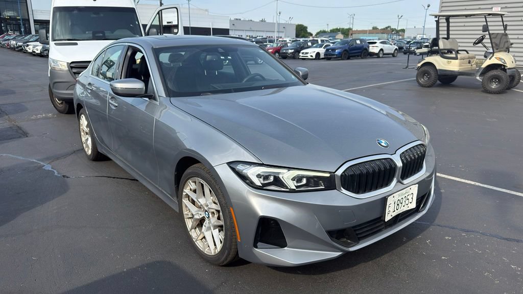 Used 2025 BMW 330i xDrive Sedan AWD/4WD image 4