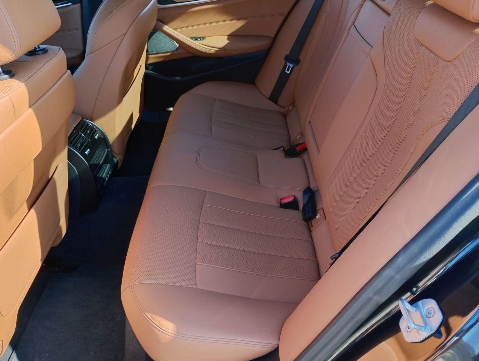 Used 2023 BMW 530i 530i w/ M Sport Package image 12