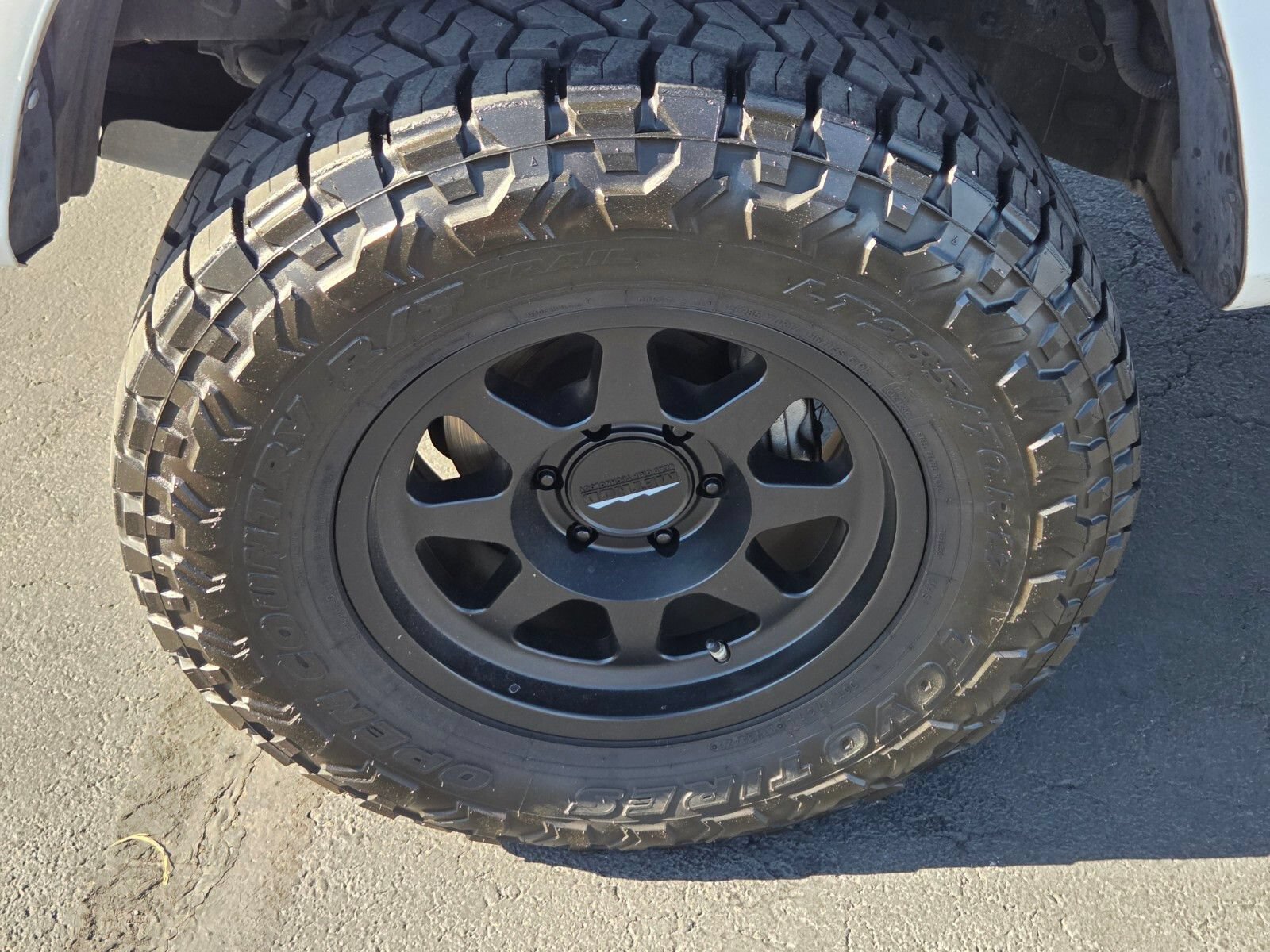 Used 2022 Toyota Tacoma SR RWD image 9