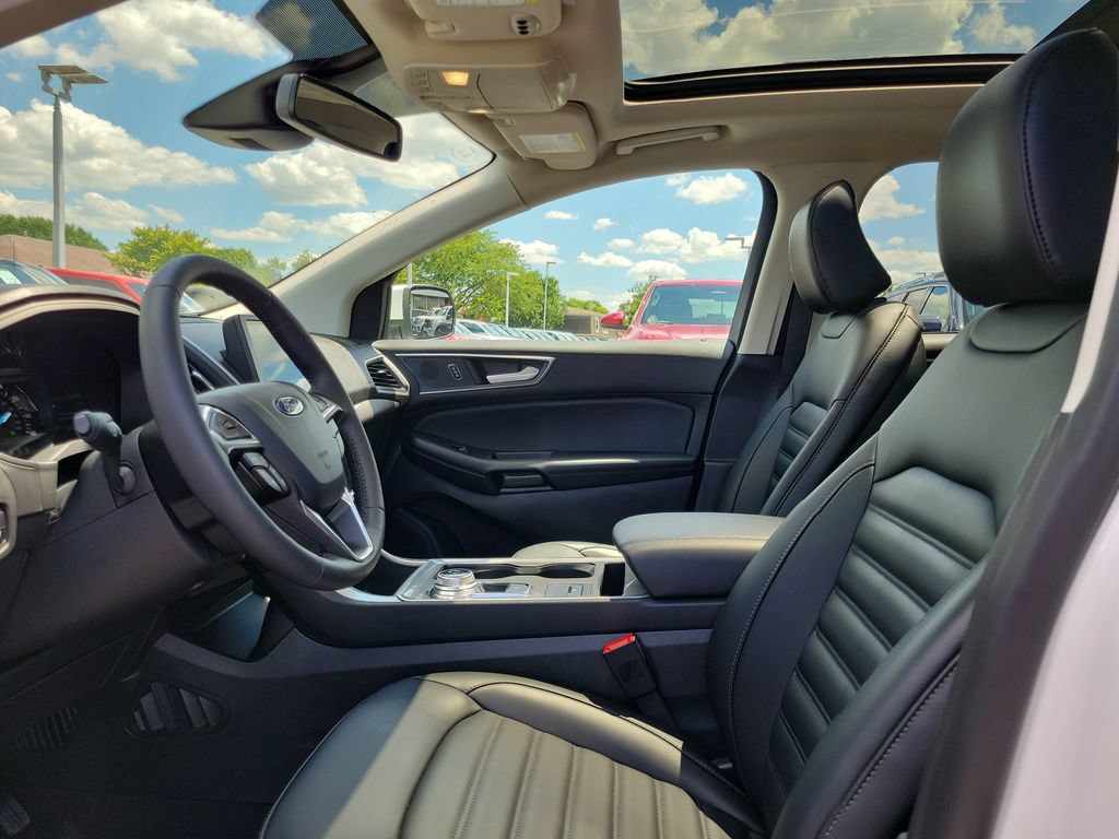 Certified 2024 Ford Edge SEL w/ Convenience Package AWD/4WD image 18