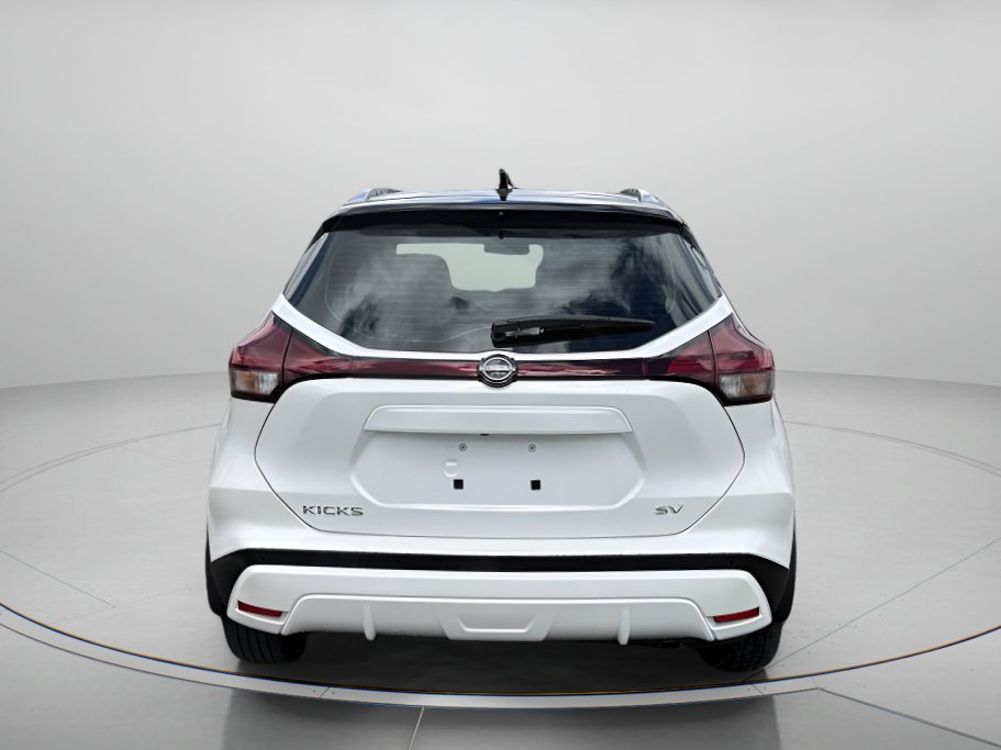 Used 2024 Nissan Kicks SV FWD image 4