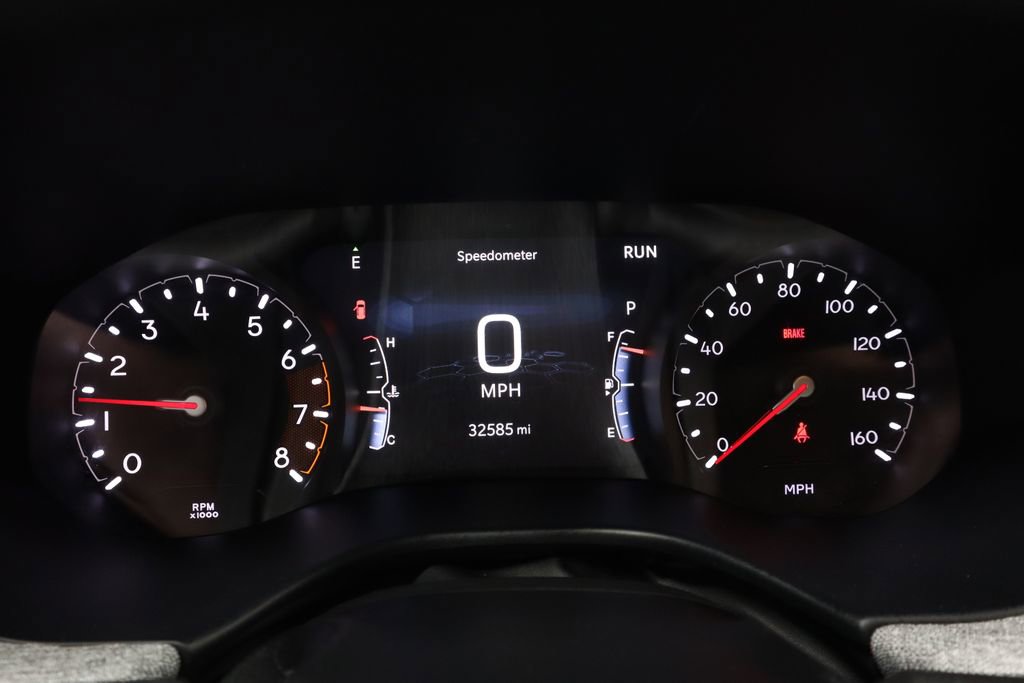 Used 2025 Jeep Compass Latitude image 28