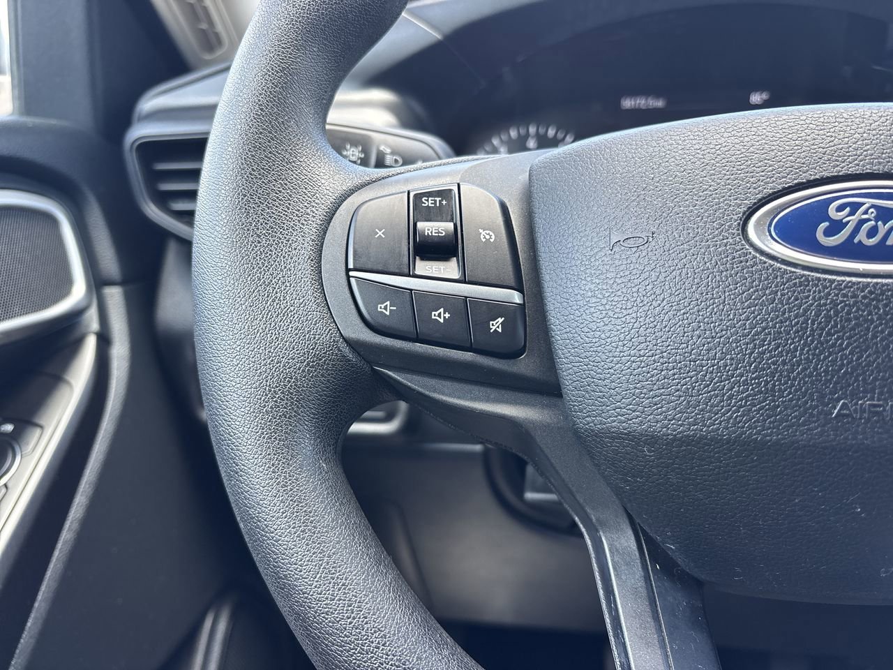 Certified 2021 Ford Explorer 2WD image 26