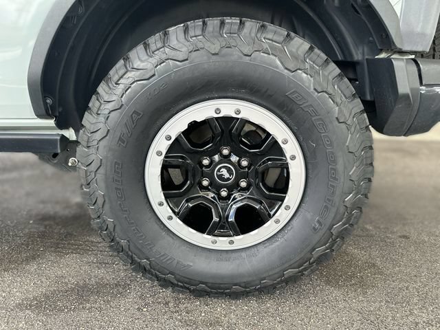 Certified 2023 Ford Bronco Badlands w/ Sasquatch Package AWD/4WD image 10
