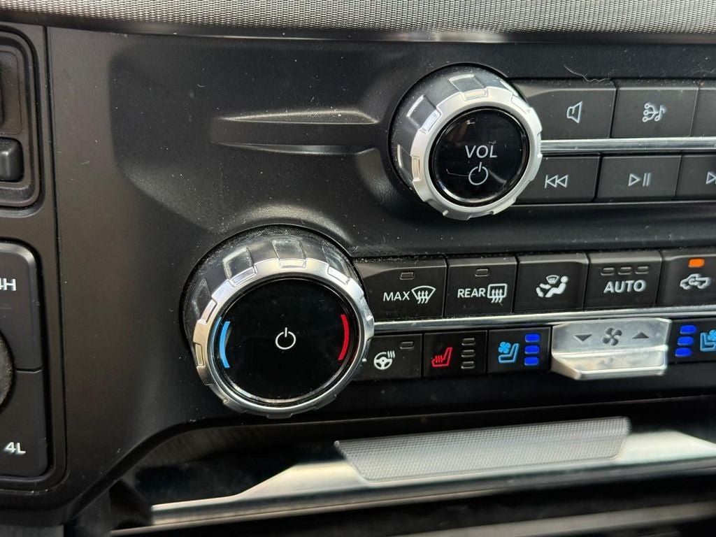 Certified 2024 Ford F350 Platinum AWD/4WD image 18