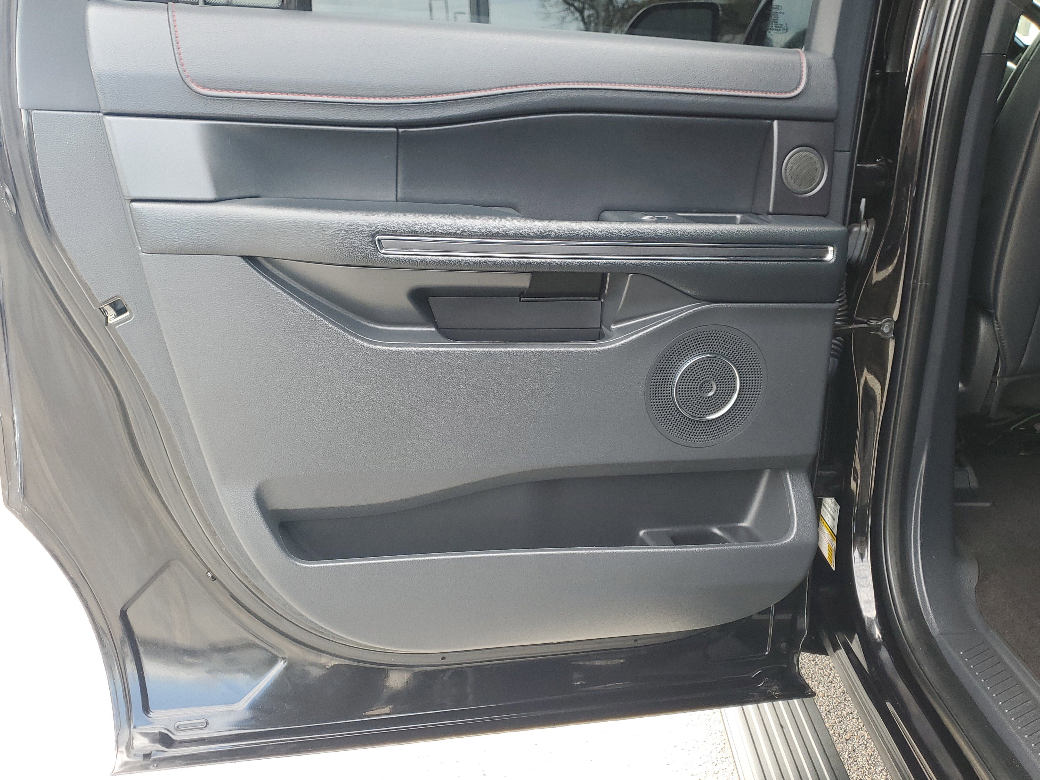 Certified 2023 Ford Expedition Max Limited image 12