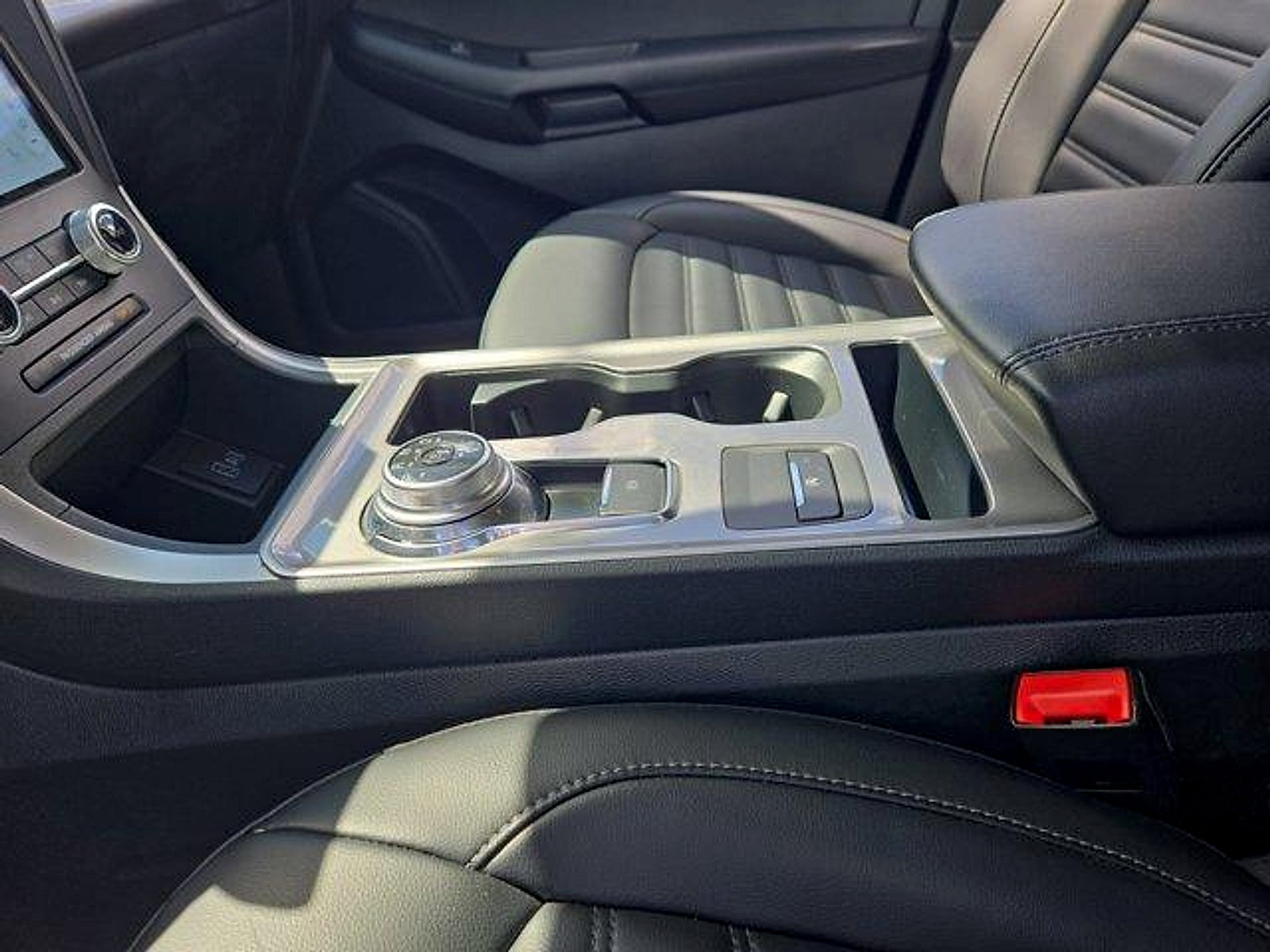 Certified 2024 Ford Edge SEL w/ Convenience Package AWD/4WD image 22