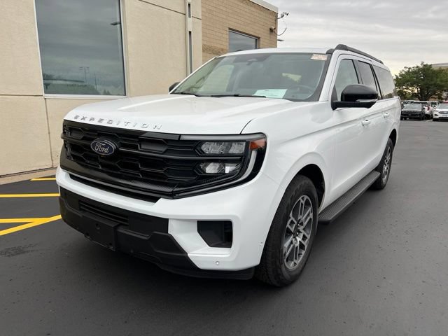 Certified 2025 Ford Expedition Max Active AWD/4WD image 4