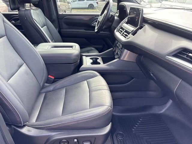 Used 2022 Chevrolet Suburban RST w/ Luxury Package image 24