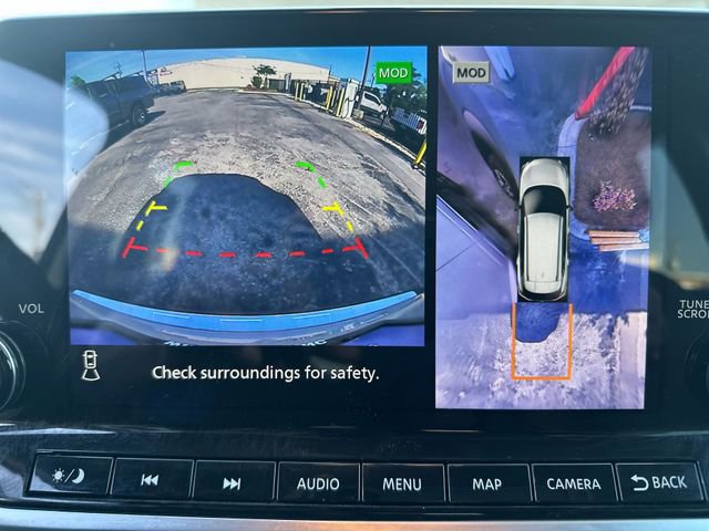 Used 2023 Nissan Rogue SL w/ SL Premium Package image 18