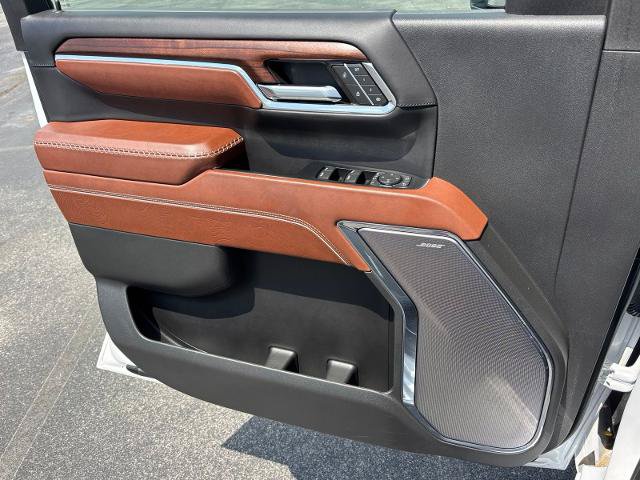 Used 2024 GMC Sierra 2500 Denali Ultimate w/ Max Trailering Package AWD/4WD image 13