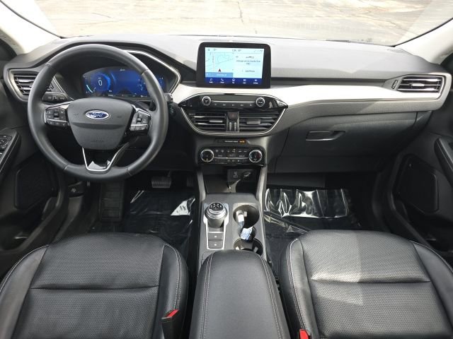 Certified 2022 Ford Escape SEL w/ Technology Package AWD/4WD image 8