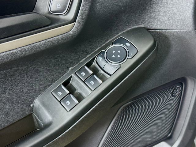 Certified 2022 Ford Escape SE w/ Cold Weather Package image 17