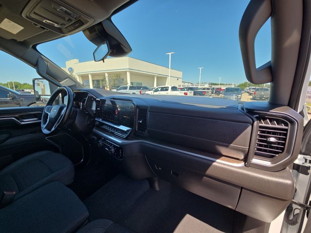 Used 2025 Chevrolet Silverado 2500 LT AWD/4WD image 29