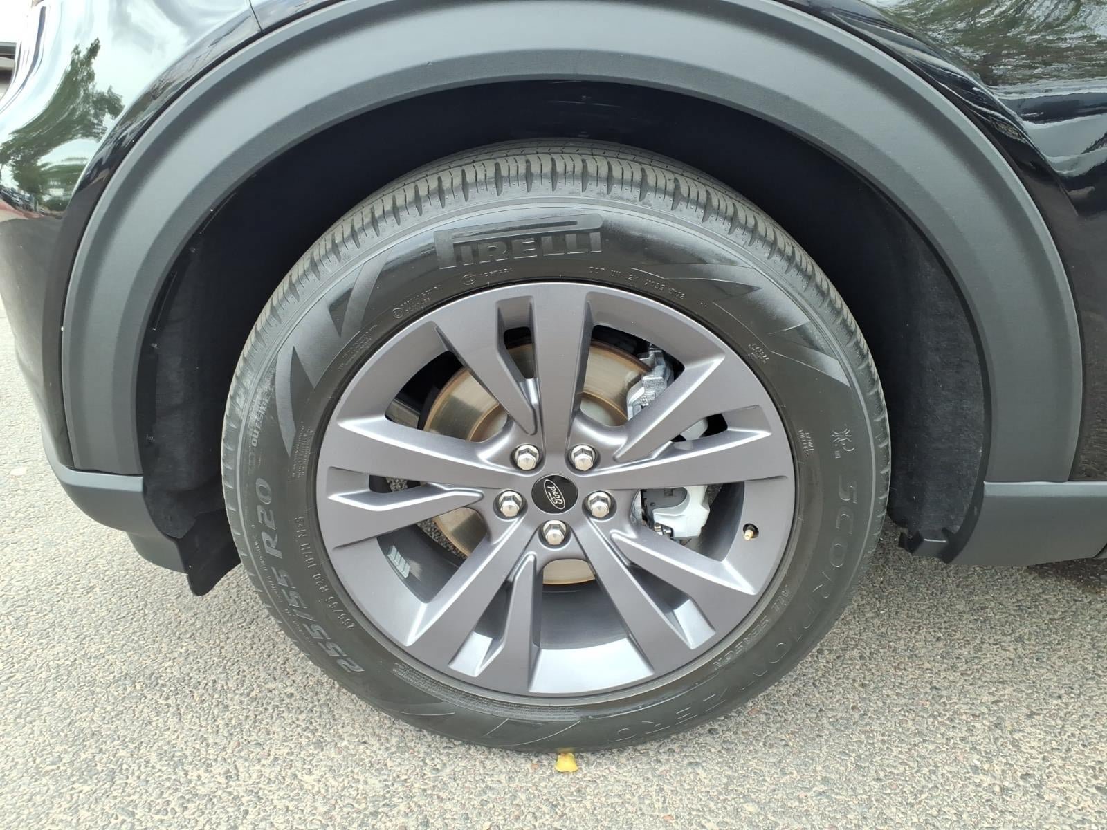 Certified 2023 Ford Explorer XLT w/ Equipment Group 202A RWD image 9
