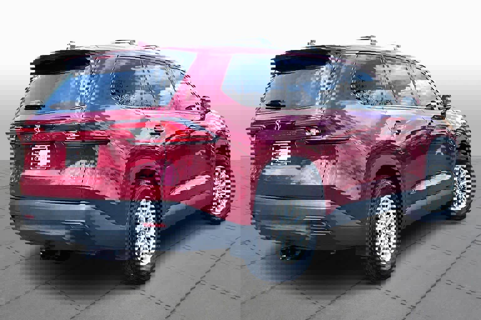 Used 2024 Toyota Grand Highlander XLE image 4