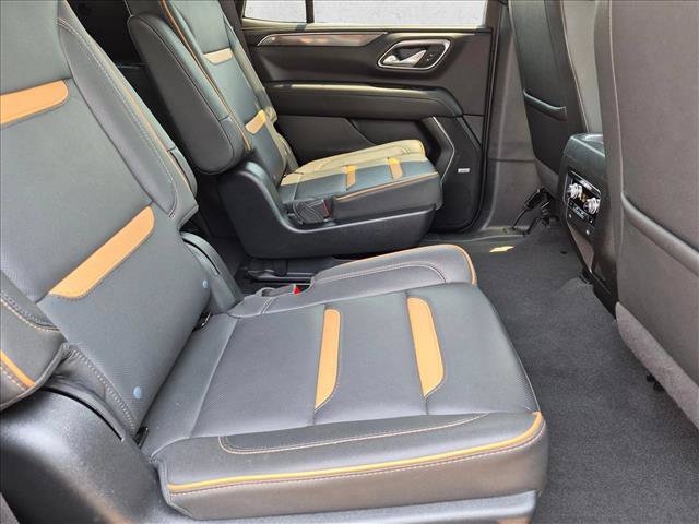 Used 2024 GMC Yukon AT4 w/ Technology Package AWD/4WD image 21