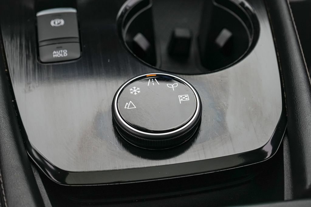 Used 2023 Nissan Rogue Platinum w/ Platinum Premium Package image 16