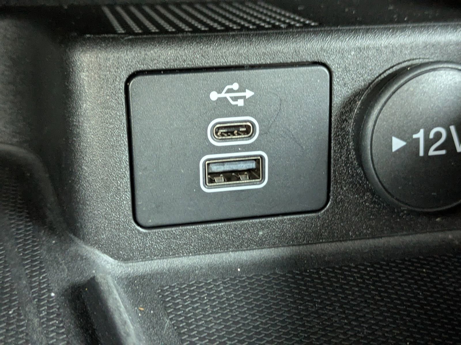 Certified 2025 Ford Escape Platinum image 27