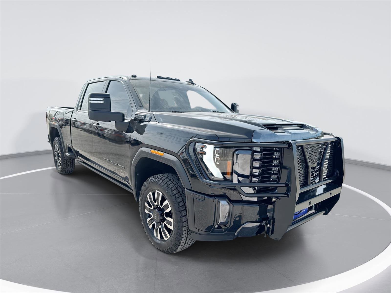 Used 2024 GMC Sierra 2500 Denali Ultimate image 1