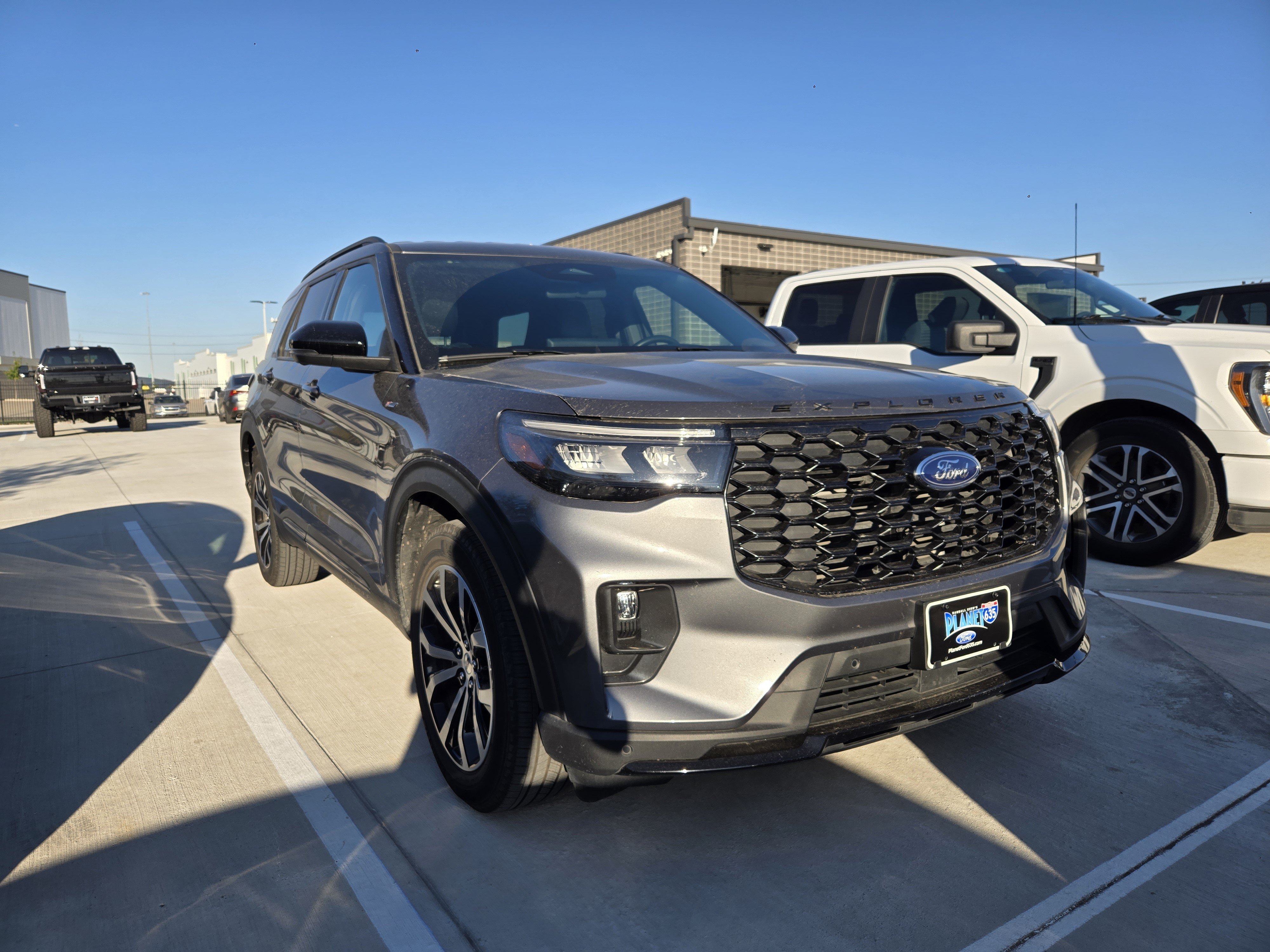 Certified 2025 Ford Explorer ST-Line AWD/4WD image 1