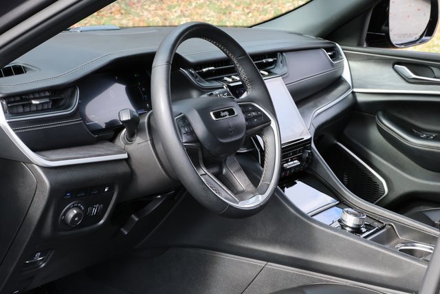 Used 2024 Jeep Grand Cherokee Limited 4xe image 13