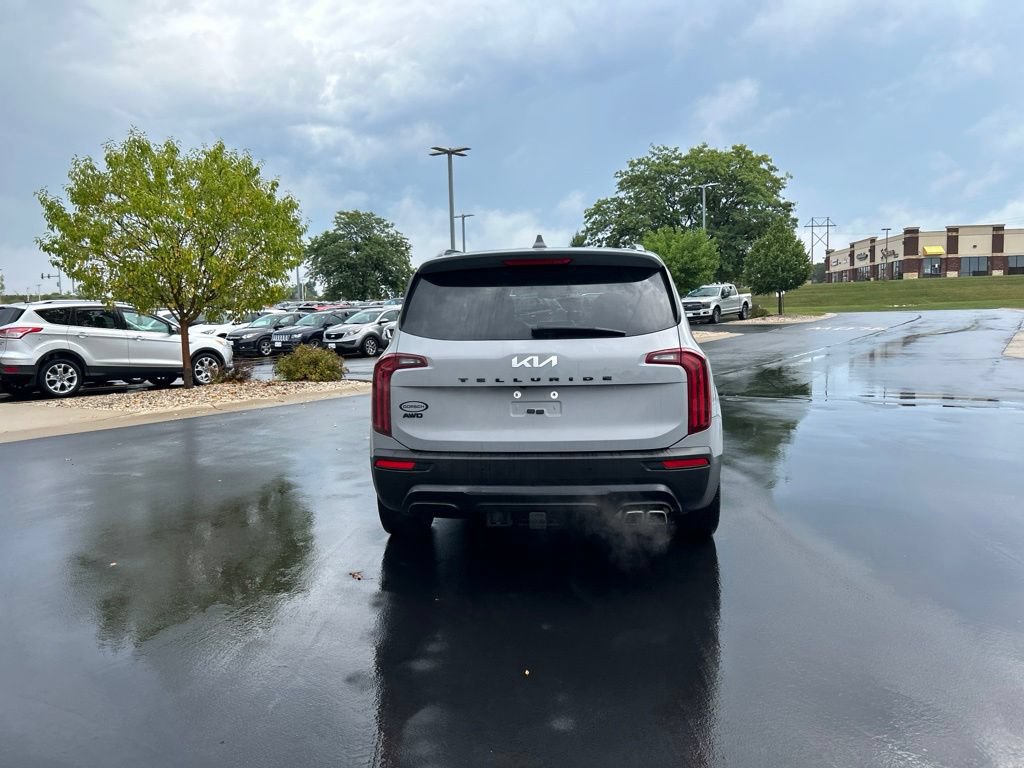 Used 2022 Kia Telluride EX w/ EX Premium Package AWD/4WD image 7