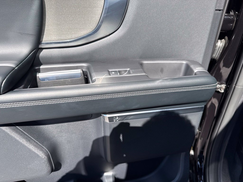 Certified 2025 Ford Expedition Platinum AWD/4WD image 39