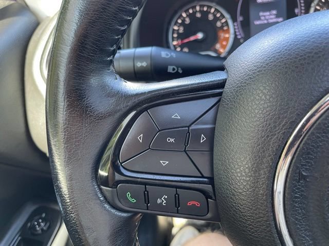 Used 2018 Jeep Renegade Altitude AWD/4WD image 14