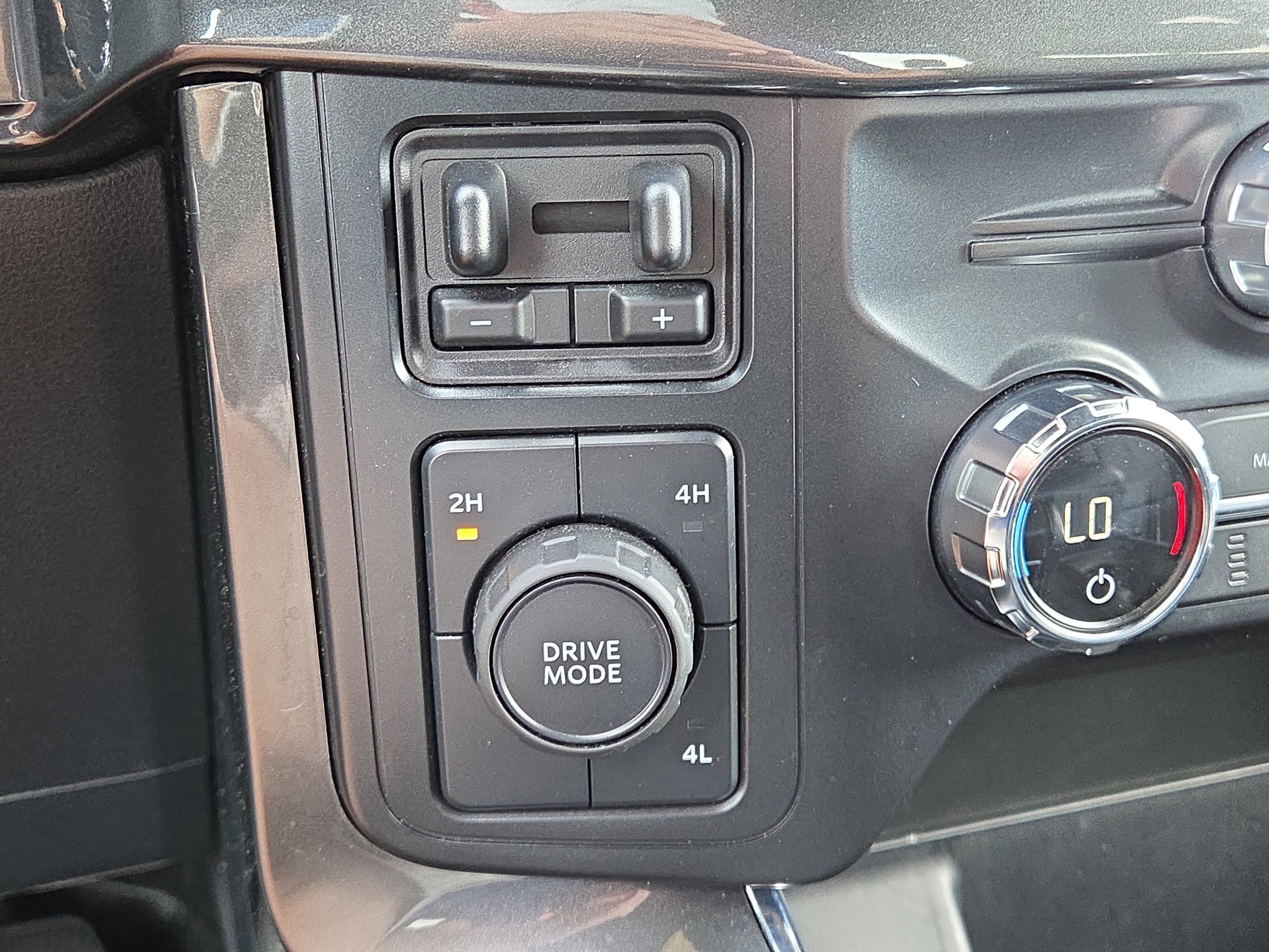 Certified 2021 Ford F150 XLT w/ Equipment Group 302A High image 25