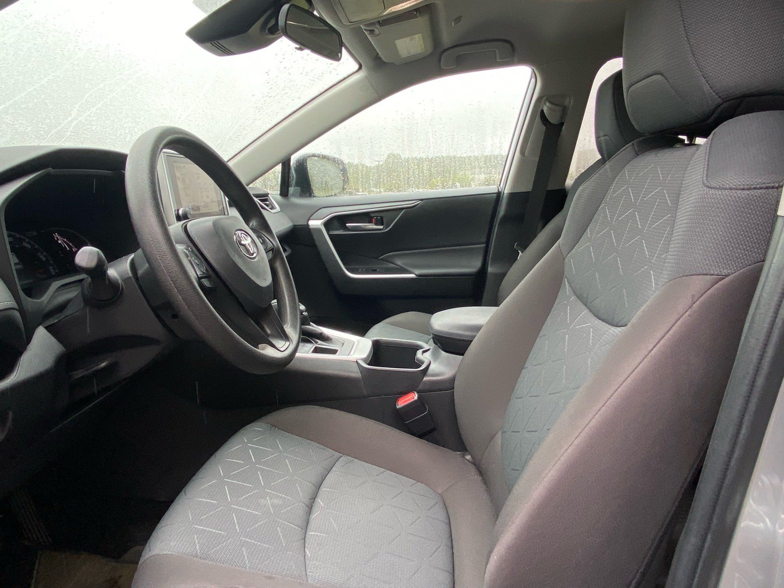 Used 2025 Toyota RAV4 XLE AWD/4WD image 14