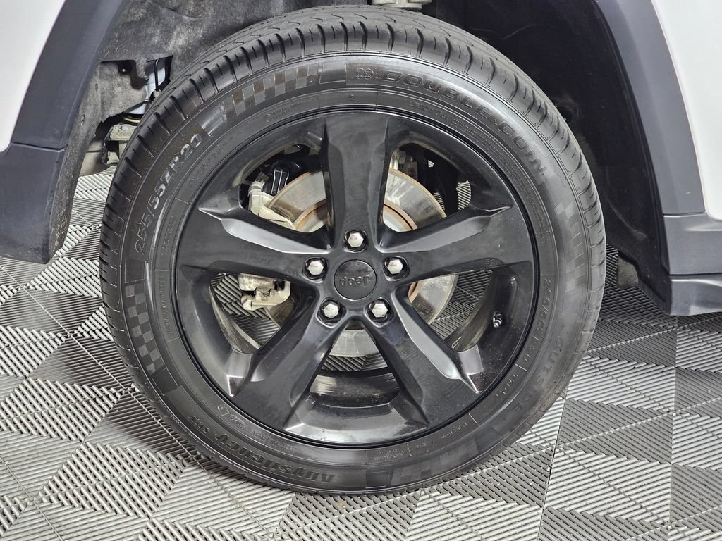 Used 2024 Jeep Grand Cherokee Limited w/ Luxury Tech Group II AWD/4WD image 9