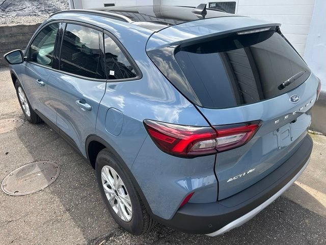 Certified 2026 Ford Escape Active w/ Tech Pack #1 AWD/4WD image 4