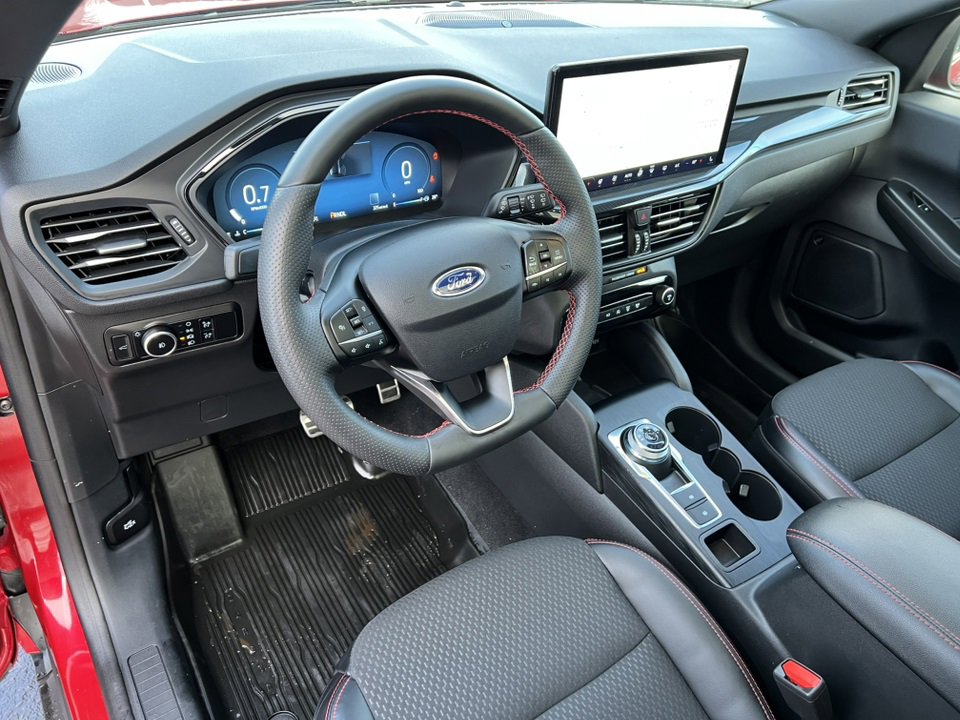 Certified 2023 Ford Escape ST-Line Select w/ Tech Pack #2 image 18