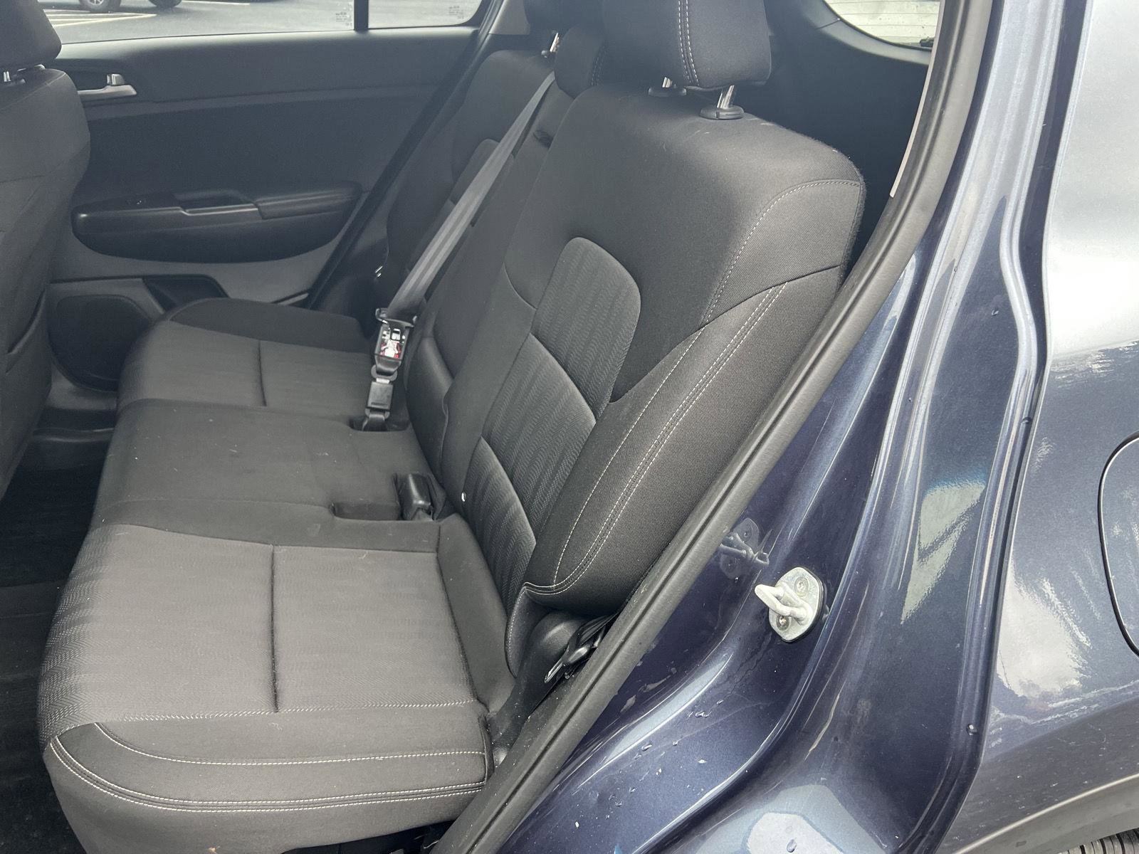 Used 2020 Kia Sportage LX image 9