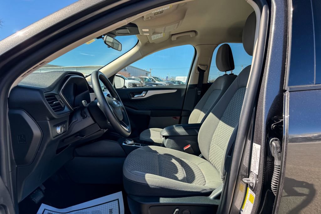 Certified 2020 Ford Escape SE image 20