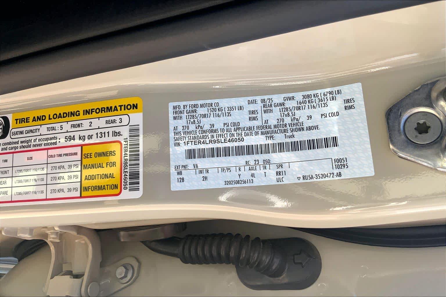 Certified 2025 Ford Ranger Raptor AWD/4WD image 37