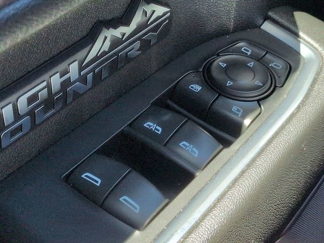 Used 2024 Chevrolet Silverado 1500 High Country w/ Technology Package AWD/4WD image 23