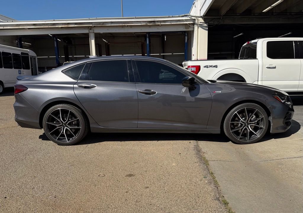 Used 2023 Acura TLX A-Spec Package image 4