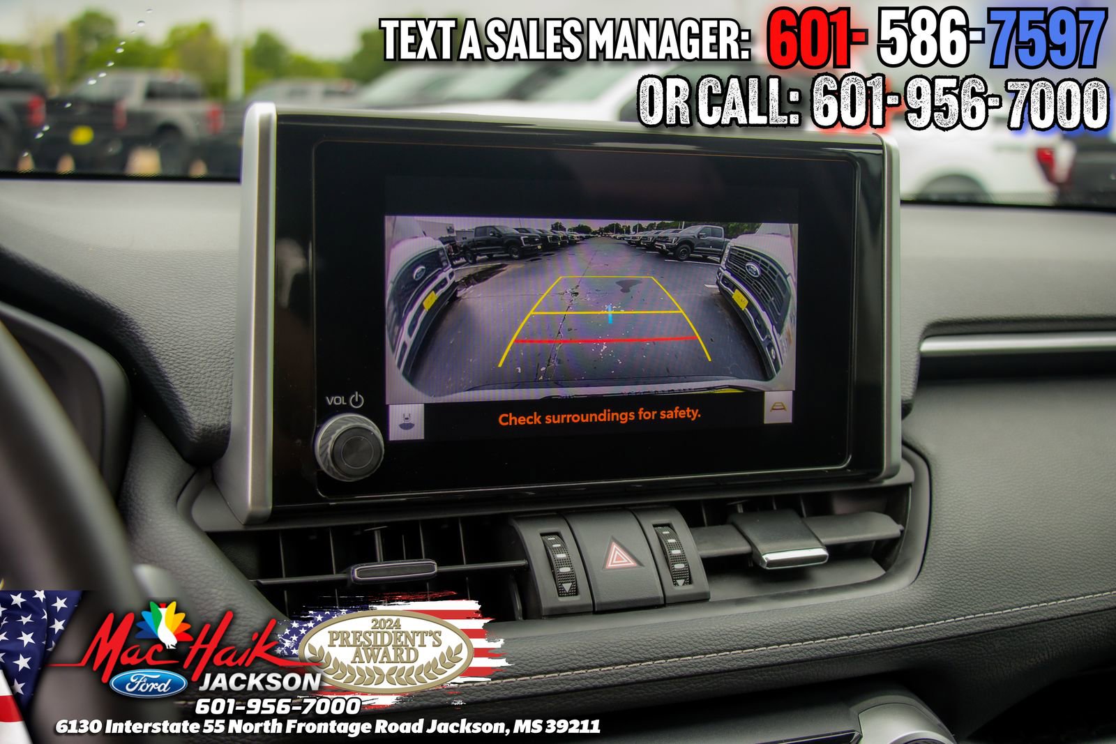 Used 2024 Toyota RAV4 XLE Premium FWD image 17