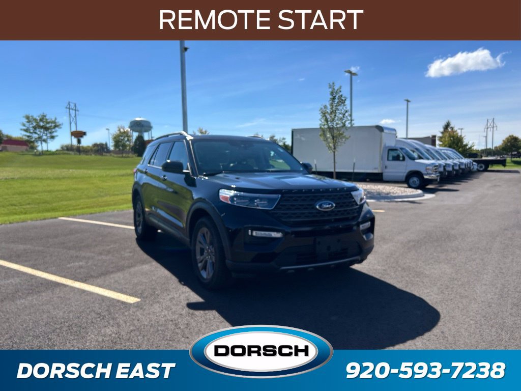 Certified 2022 Ford Explorer XLT w/ Equipment Group 202A AWD/4WD image 3