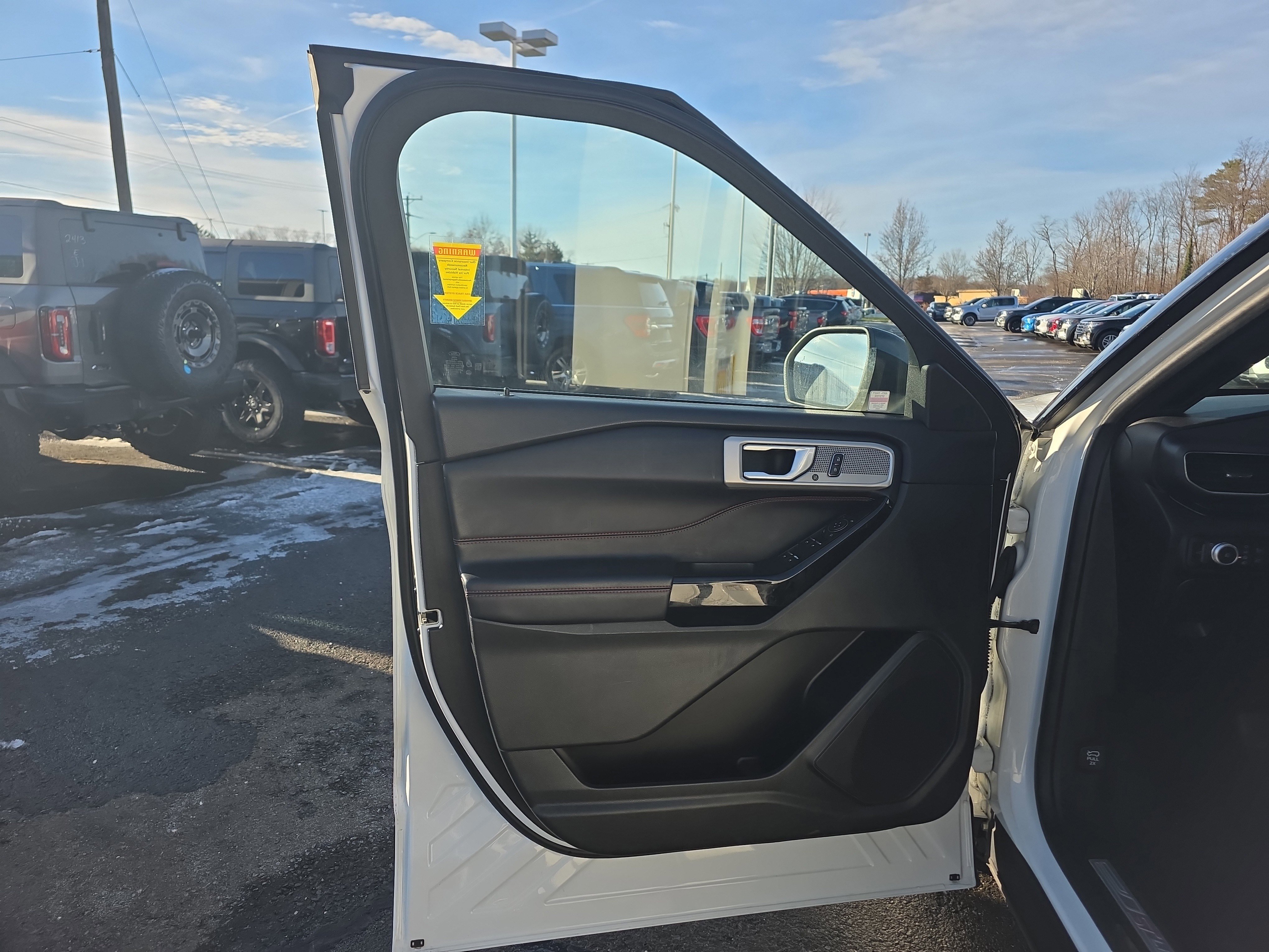 Certified 2022 Ford Explorer ST-Line w/ Class IV Trailer Tow Package image 29