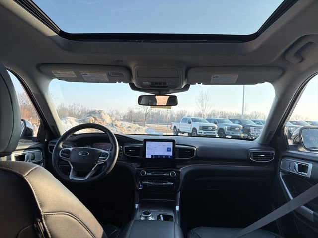 Certified 2022 Ford Explorer Limited image 18