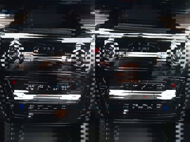 Certified 2023 Ford Explorer Limited w/ Equipment Group 301A image 21