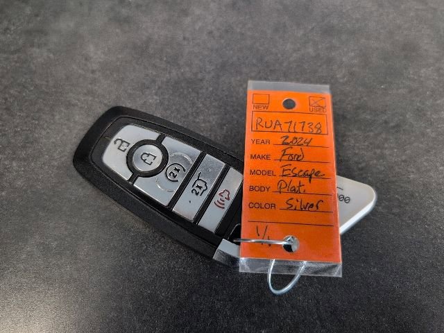 Certified 2024 Ford Escape Platinum AWD/4WD image 38