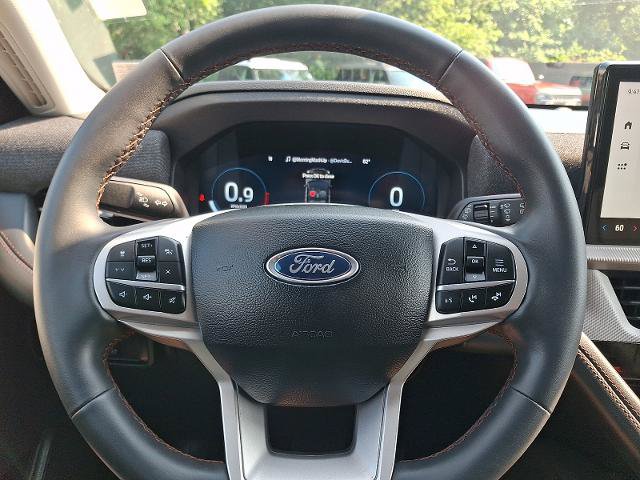 Certified 2025 Ford Explorer Active AWD/4WD image 19