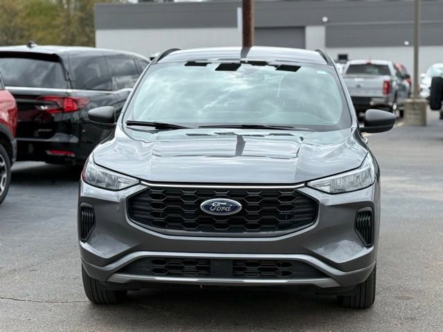 Certified 2024 Ford Escape ST-Line w/ Tech Pack #1 AWD/4WD image 33
